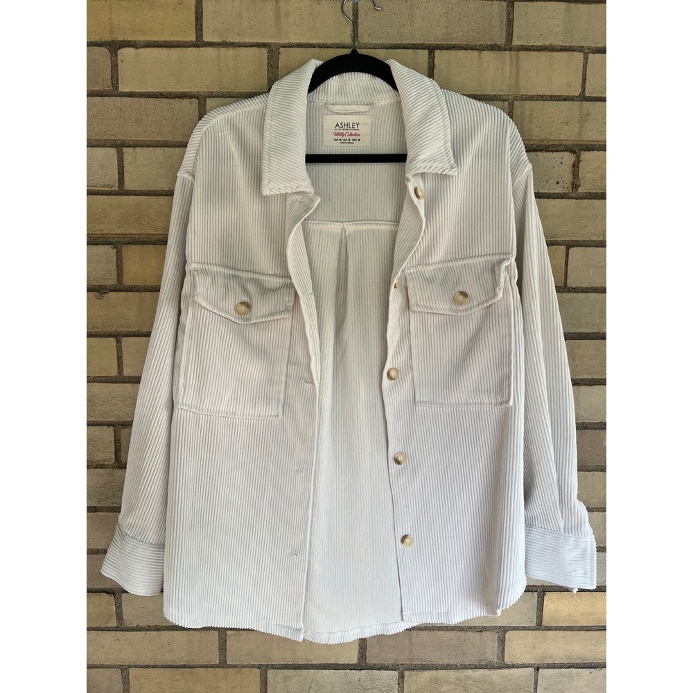 Ashley 26 International White Corduroy Shacket Size Medium Utility Shirt Jacket
